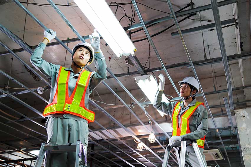 新築現場での確実な電気設備施工のイメージ